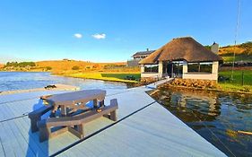 Lake-House Cabin